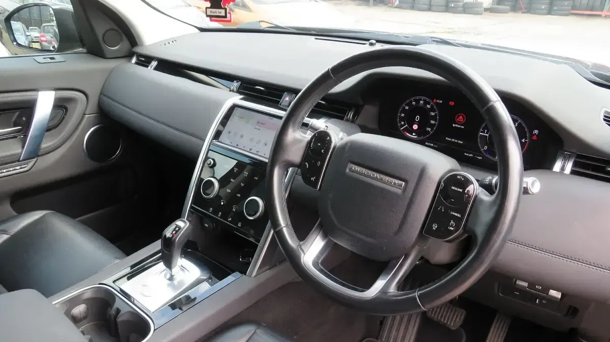 Used Land Rover Discovery 5 SE 2020 Blue SUV