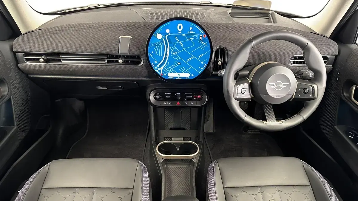 Ny Mini Cooper S Hatch 201 HK (147 kW) 2025 Vit Halvkombi