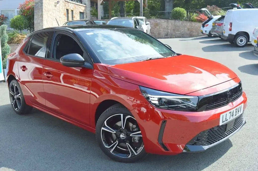 Used Vauxhall Corsa S 100 HP (73 kW) 2024 Red Hatchback