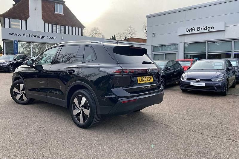 Used VW Tiguan Match 150 HP (110 kW) 2025 Black SUV