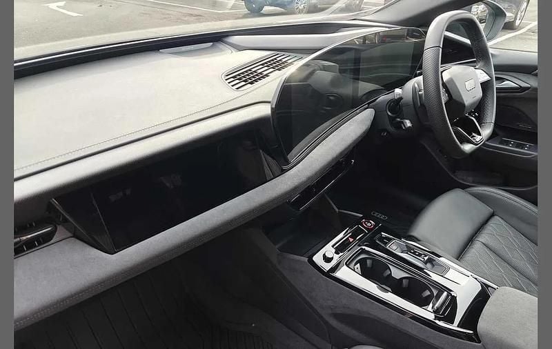 Used Audi S6 Comfort 496 HP (364 kW) 2025 Black Estate