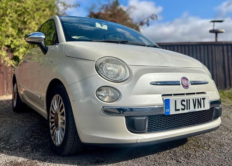 Used Fiat 500 Lounge 2011 White Hatchback