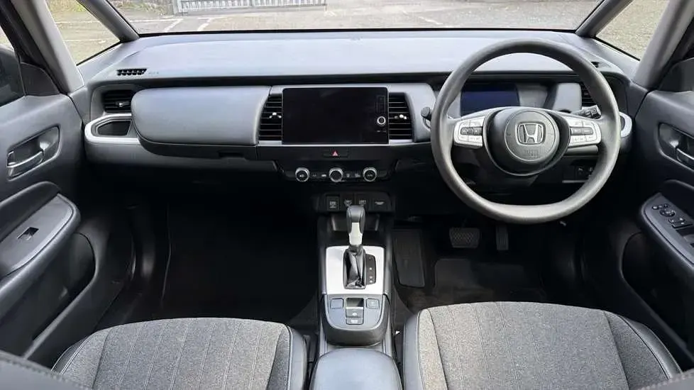 Second-hand Honda Jazz Hybrid 109 CP (80 kW) 2023 Negru Hatchback