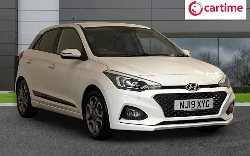 Used Hyundai i20 Premium 84 HP (61 kW) 2019 Hatchback