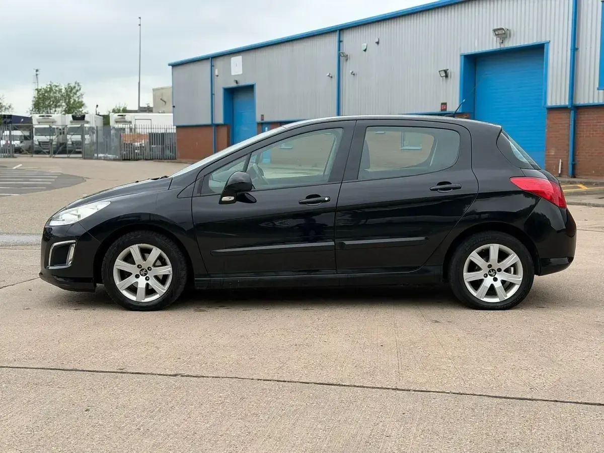 Used Peugeot 308 Active 2013 Black Hatchback