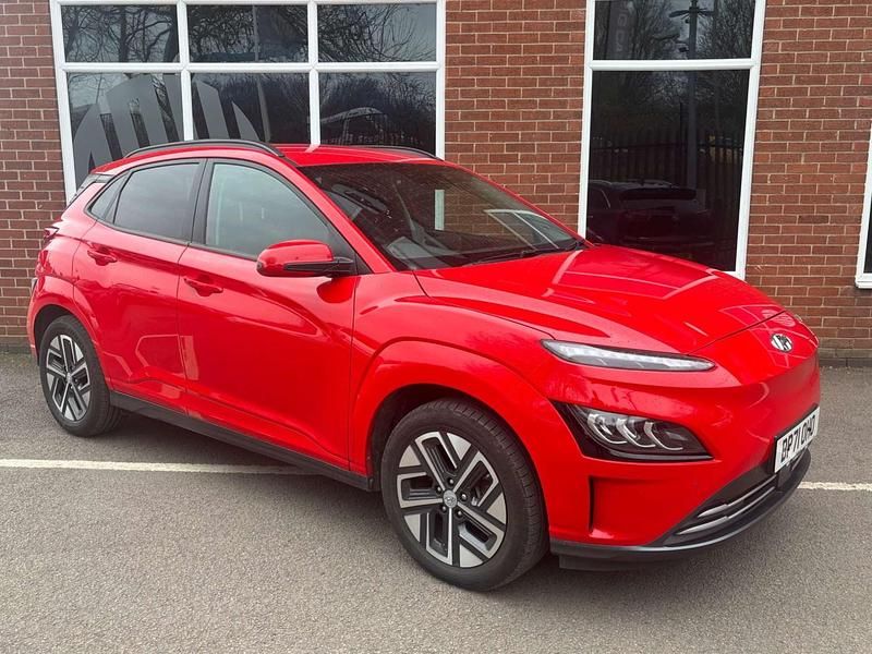 Used Hyundai Kona Premium 100 kW (136 HP) 2022 Red SUV