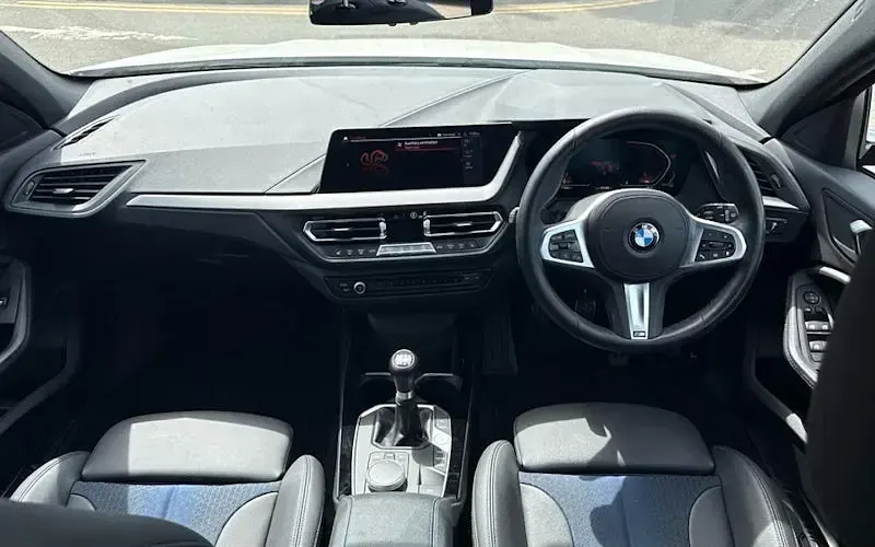 Used BMW 118 M Sport 136 HP (100 kW) 2023 White Hatchback