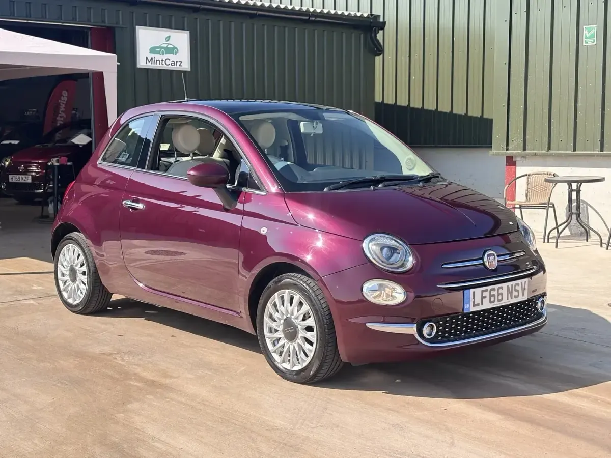 Used Fiat 500 Lounge 2016 Red Hatchback