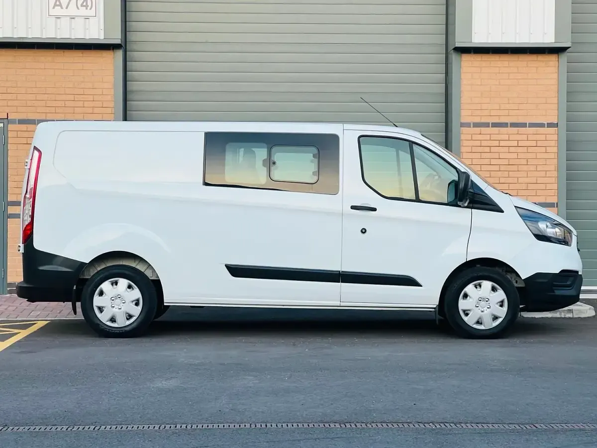 Used Ford Transit Custom 130 HP (95 kW) 2019 White Van