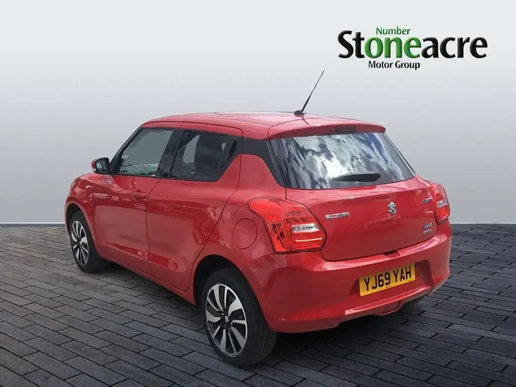 Used Suzuki Swift SZ5 90 HP (66 kW) 2019 Red Hatchback
