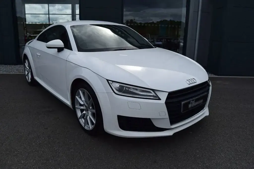Begagnad Audi TT Sport 184 HK (135 kW) 2016 Vit Sportkupé