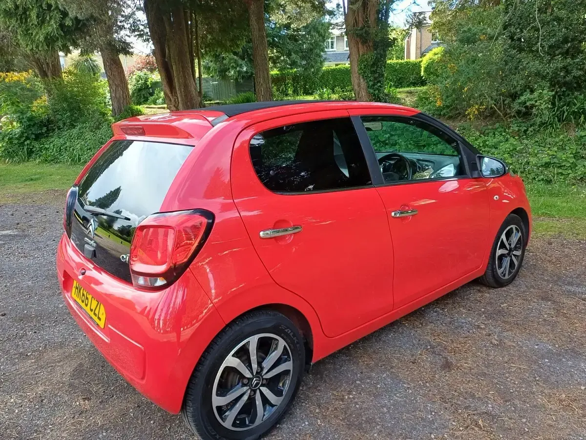 Used Citroën C1 Flair 82 HP (60 kW) 2016 Red Hatchback