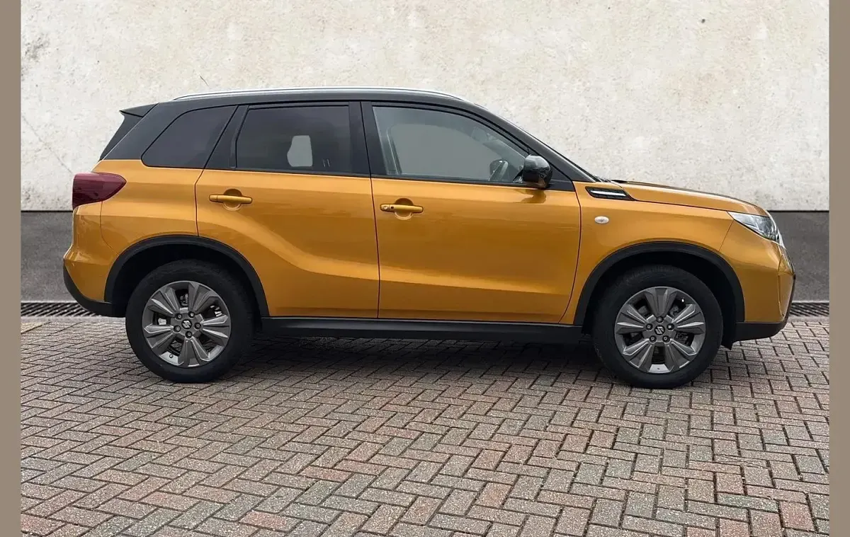 Used Suzuki Vitara 116 HP (85 kW) 2025 Yellow SUV