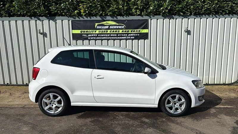 Used VW Polo SE 70 HP (51 kW) 2011 White Hatchback
