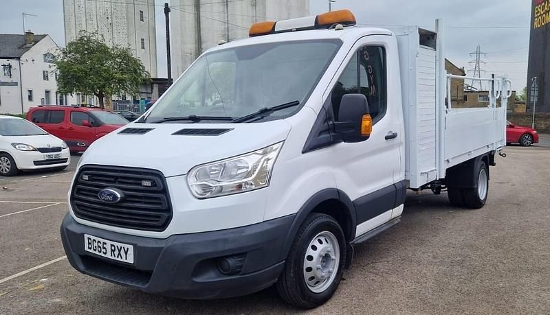 Begagnad Ford Transit 125 HK (91 kW) 2016 Vit Cab