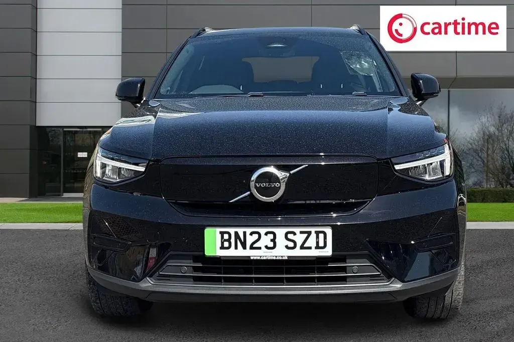 Used Volvo XC40 Core 169 kW (231 HP) 2023 Black SUV
