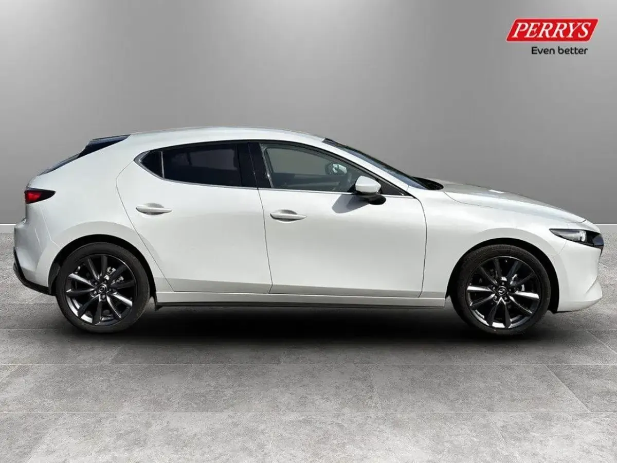 Used Mazda 3 Exclusive-Line 138 HP (101 kW) 2025 White Hatchback