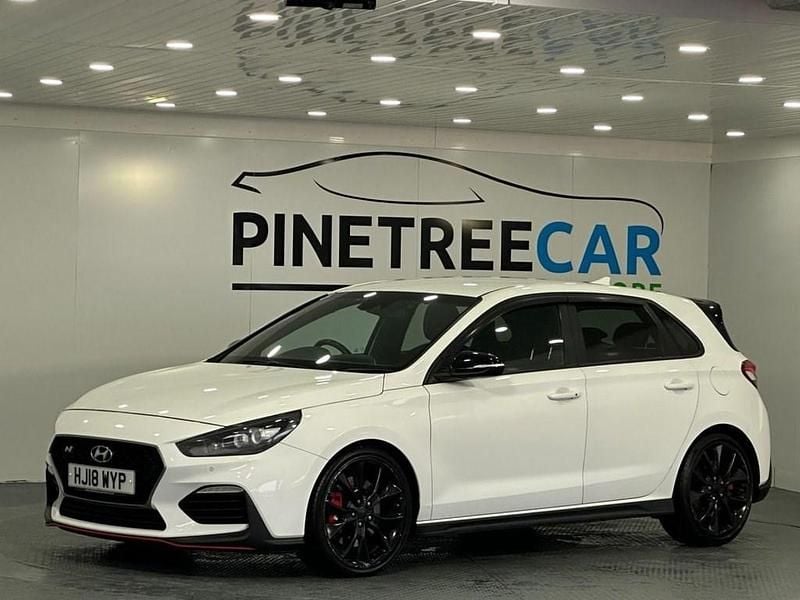 Used Hyundai i30 N Performance 275 HP (202 kW) 2018 White Hatchback