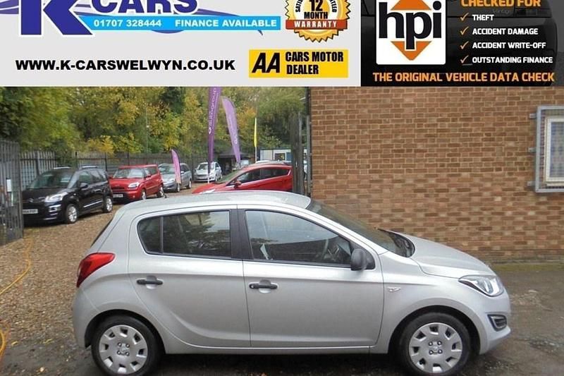 Silver Used 2014 Hyundai i20 Classic Hatchback | £5,995 (Good price) - Image 1/1