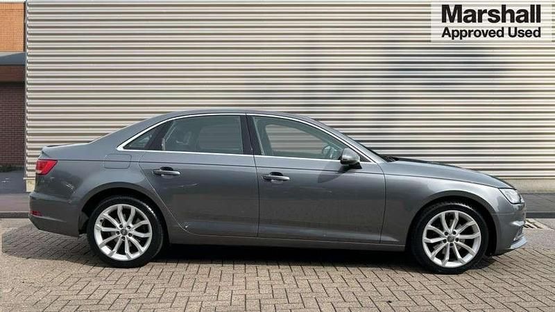 Used Audi A4 Sport 150 HP (110 kW) 2019 Grey Sedan