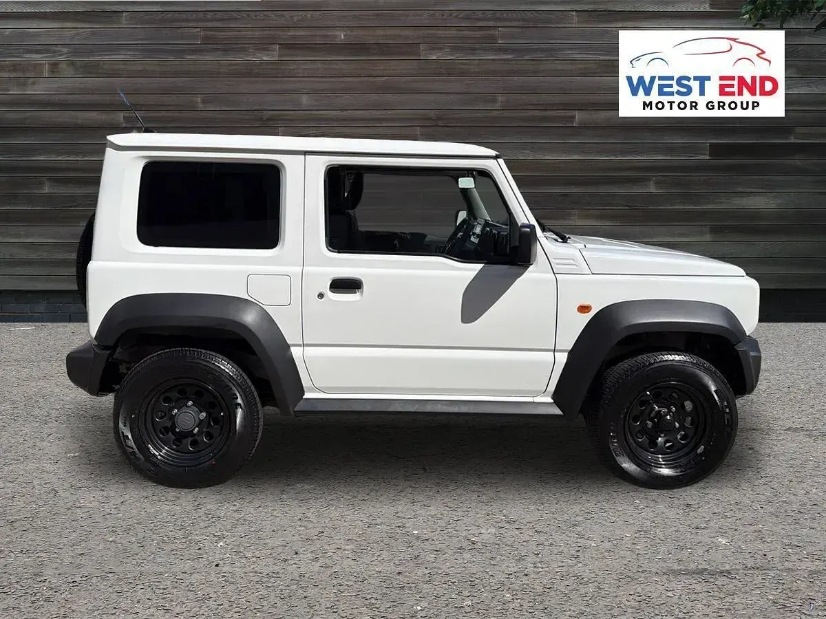 Used Suzuki Jimny SZ4 102 HP (75 kW) 2019 White SUV