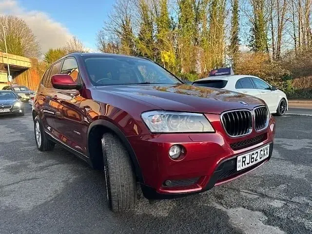 Begagnad BMW X3 Comfort Edition 184 HK (135 kW) 2013 Röd SUV