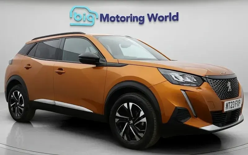 Used Peugeot 2008 Allure+ 101 HP (74 kW) 2023 SUV