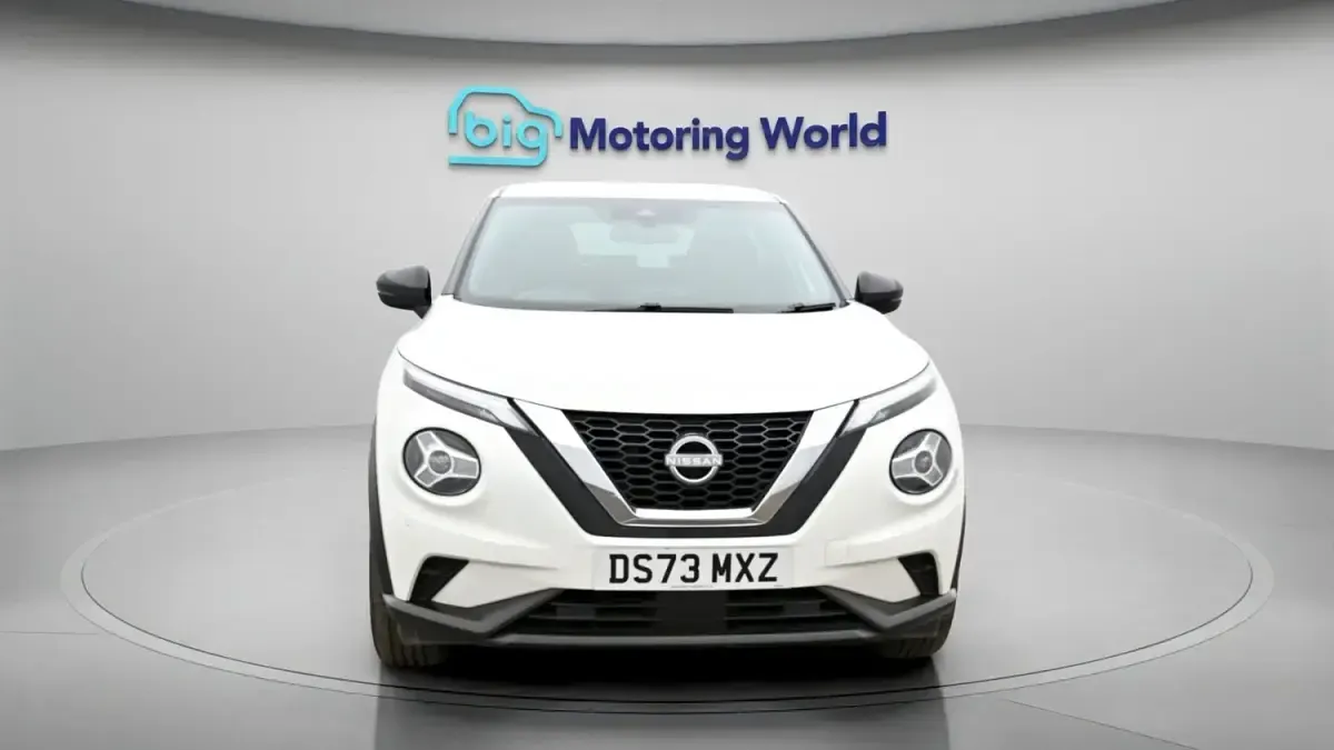 Usado Nissan Juke N-Connecta 114 CV (83 kW) 2023 Blanco SUV