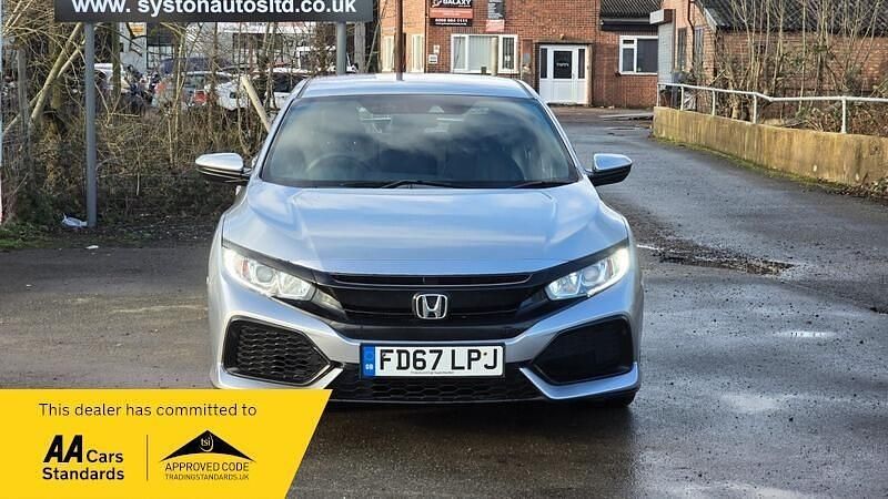 Used Honda Civic SE 129 HP (94 kW) 2017 Silver Hatchback