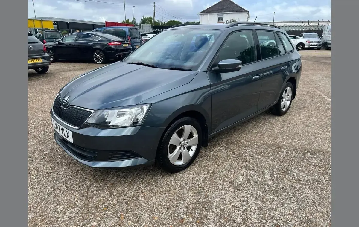 Used Skoda Fabia SE 110 HP (80 kW) 2017 Grey Estate
