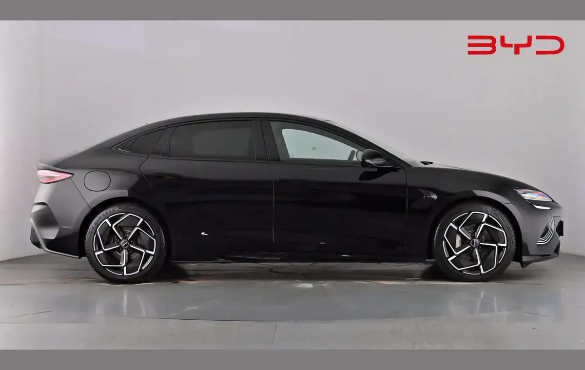 Used BYD Seal 389 kW (530 HP) 2025 Obsidian black Sedan
