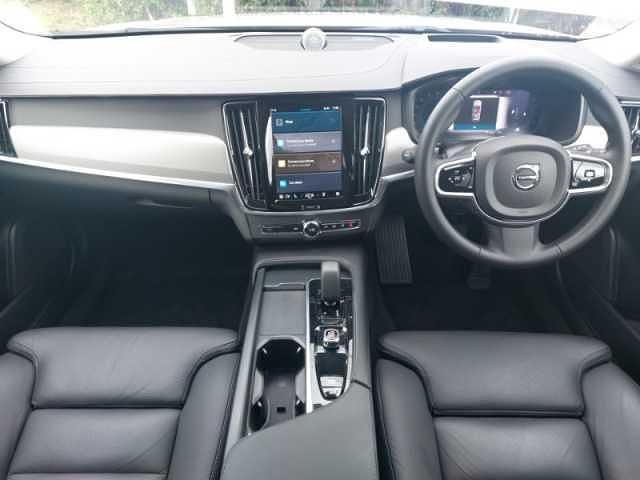 Used Volvo V90 Ultimate 247 HP (181 kW) 2024 Grey Estate