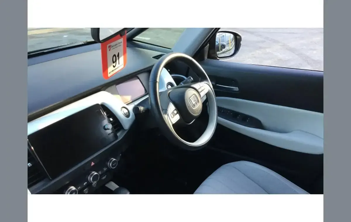 Used Honda Jazz Hybrid 109 HP (80 kW) 2021 Premium paint  midnight blue beam Hatchback