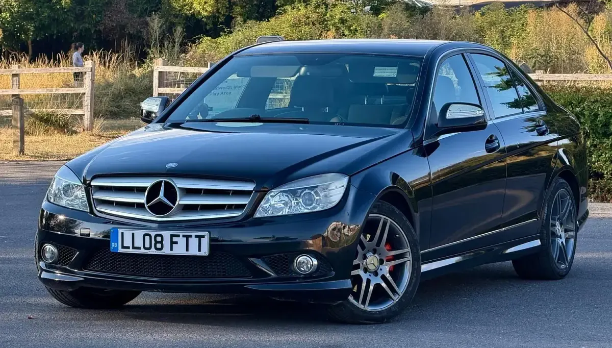 Used Mercedes C200 2008 Black Sedan