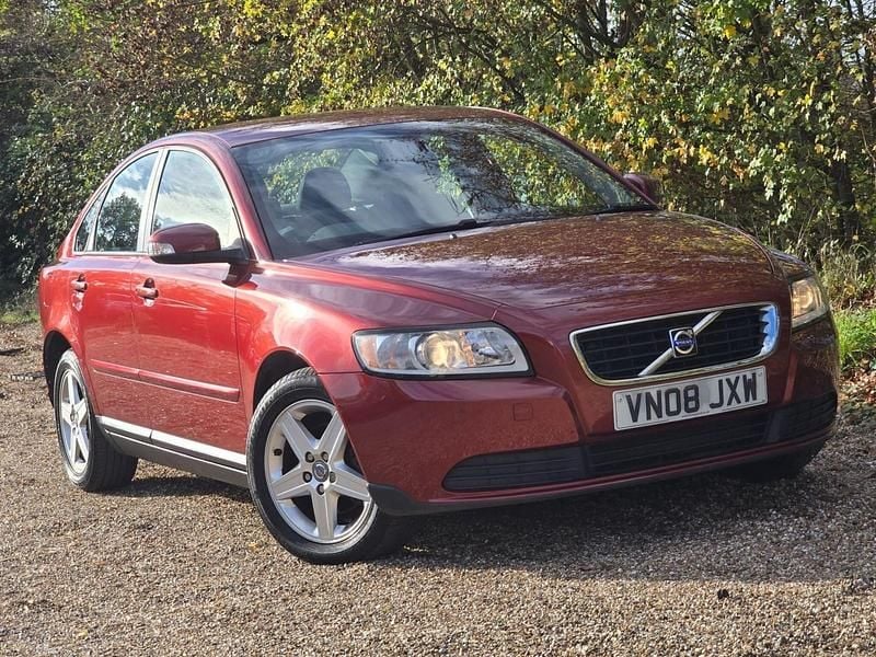 Used Volvo S40 2008 Red Sedan