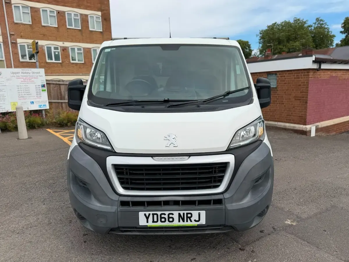 Used Peugeot Boxer 110 HP (80 kW) 2016 White Van