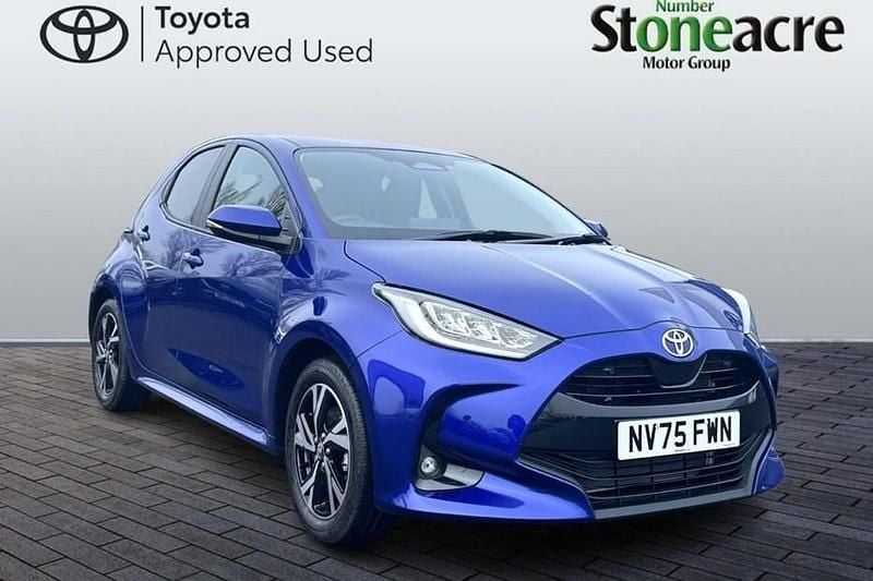 New Toyota Yaris Hybrid Design 116 HP (85 kW) 2025