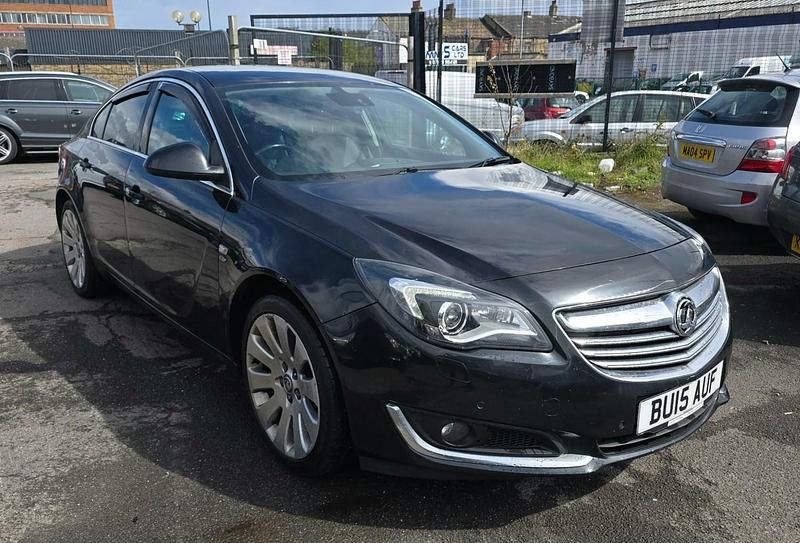 Second-hand Vauxhall Insignia Elite 163 CP (119 kW) 2015 Negru Hatchback