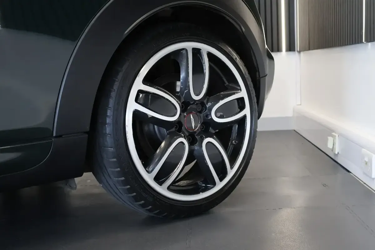 Used Mini John Cooper Works Hatch 2017 Green Hatchback