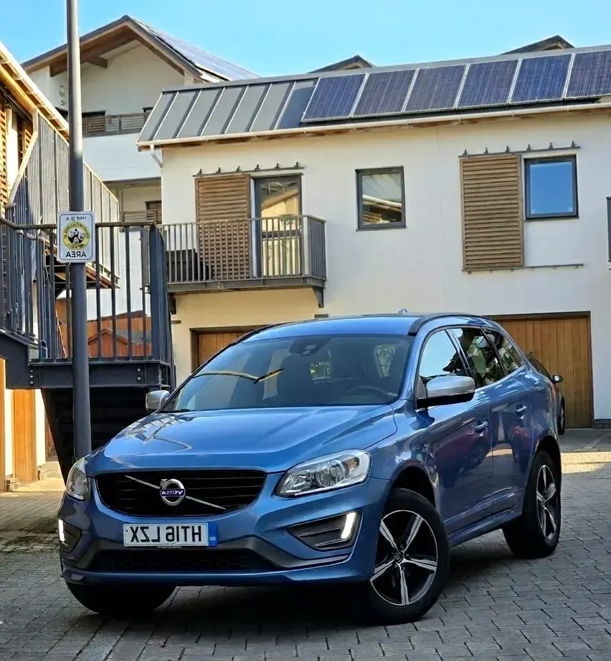 Used Volvo XC60 R-Design 2016 Blue SUV
