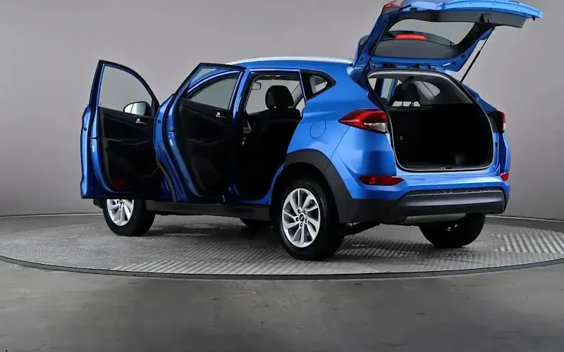 Used Hyundai Tucson SE 136 HP (100 kW) 2018 Blue SUV