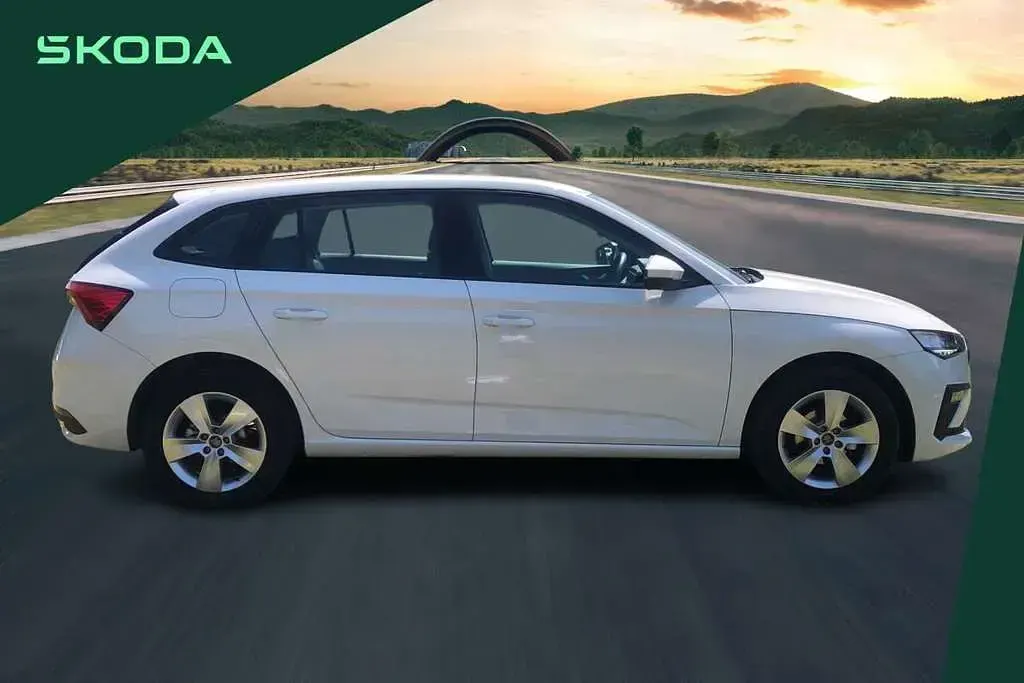 Used Skoda Scala SE 94 HP (69 kW) 2025 White Hatchback