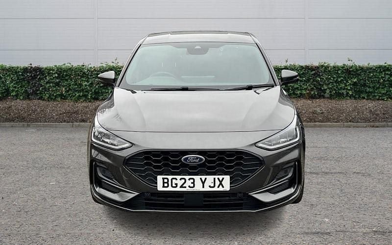 Used Ford Focus ST-Line 125 HP (91 kW) 2023 Grey Hatchback