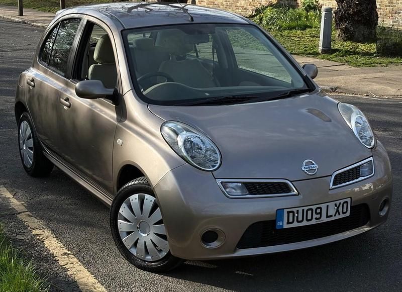 Used Nissan Micra Acenta 88 HP (64 kW) 2009 Beige Hatchback