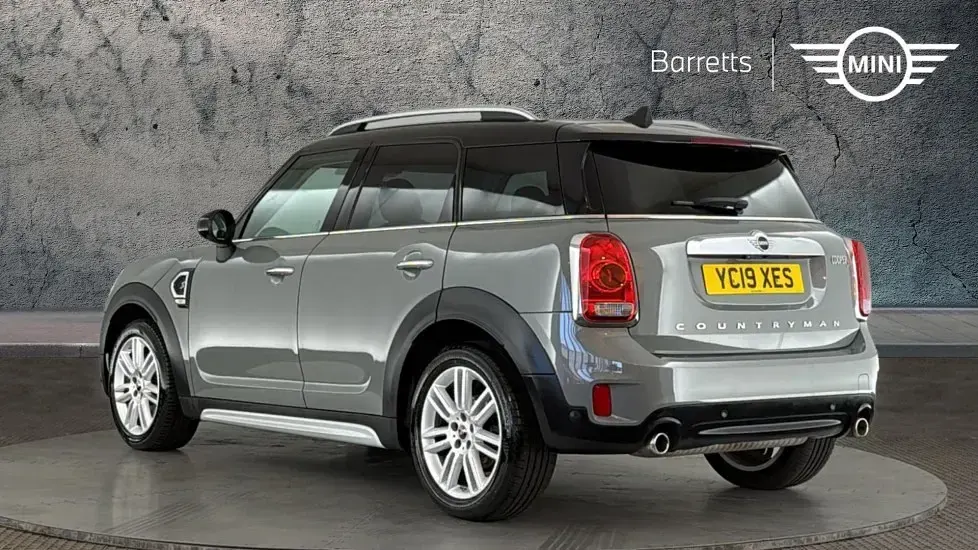 Usado Mini Cooper S Countryman Exclusive 189 HP (139 kW) 2019 Cinzento SUV