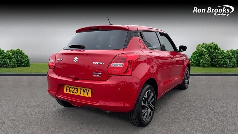 Used Suzuki Swift SZ5 83 HP (61 kW) 2023 Red Hatchback