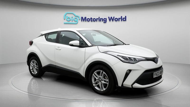 Used 2023 Toyota C-HR SUV | £19,895 (Fair price) - Image 1/4