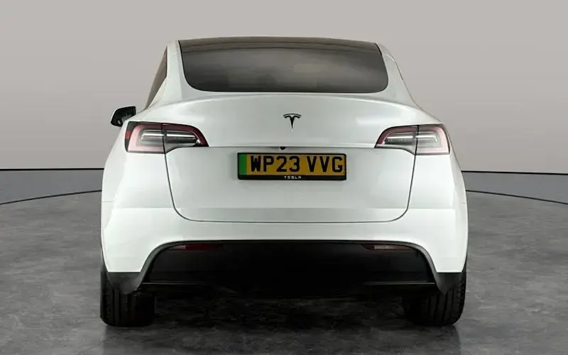 Used Tesla Model Y Standard Range 254 kW (346 HP) 2023 White SUV