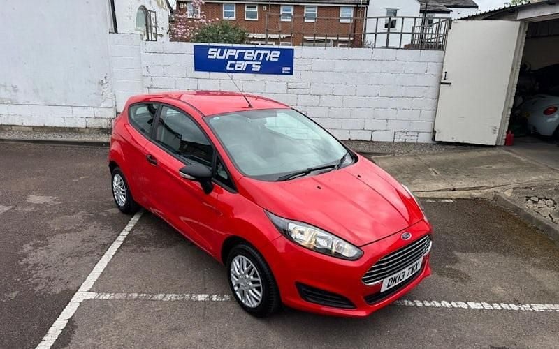 Used Ford Fiesta Studio 60 HP (44 kW) 2016 Hatchback
