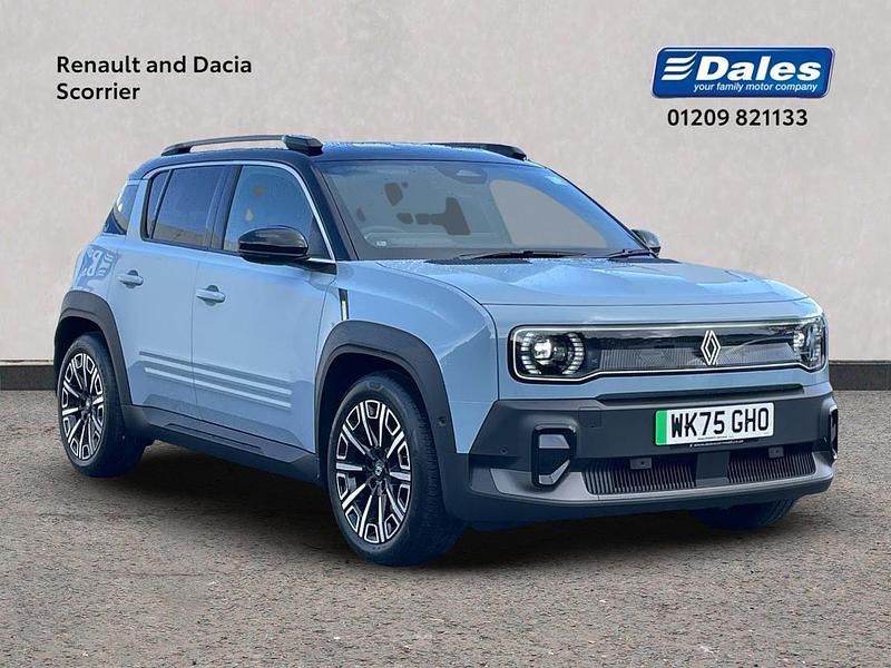 Used Renault R4 Iconic 110 kW (150 HP) 2025 Cumulus blue Hatchback